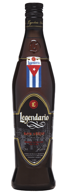 Ron Legendario Añejo estilo cubano envejecido en roble americano con notas de caramelo y miel
