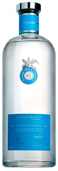 Tequila Casa Dragones Blanco ultra-premium 100% agave azul cosechado a mano de los valles de Jalisco, México