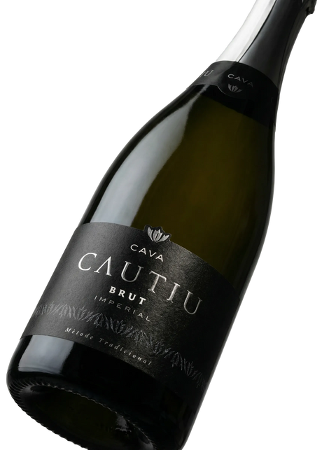 Primer plano de la etiqueta del cava Cautiu Imperial Brut, D.O. Cava.