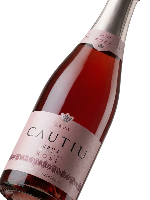 Primer plano de la etiqueta del cava rosado Cautiu Imperial Brut, D.O. Cava.