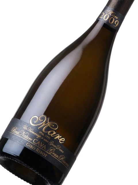 Primer plano de la etiqueta del cava Giró Ribot Mare Brut Nature Gran Reserva, D.O. Cava.