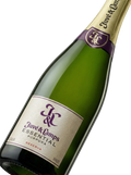 Primer plano de la etiqueta del cava Juvé & Camps Essential Púrpura Reserva Brut, D.O. Cava.