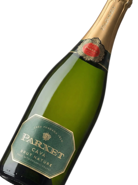 Primer plano de la etiqueta del Cava Parxet Brut Nature, elaborado con Pansa Blanca, D.O. Cava.
