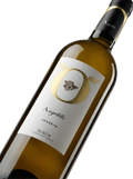 Primer plano de la etiqueta del vino blanco Angelillo Verdejo, D.O. Rueda