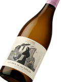 Primer plano de la botella de vino blanco La Casa de las Locas Godello, destacando su etiqueta.