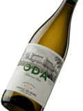 Primer plano de la etiqueta del vino blanco Castell del Remei Oda Blanc, D.O. Costers del Segre.