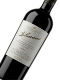 Primer plano de la etiqueta del vino tinto Iohannes de Juvé & Camps, D.O. Penedès.