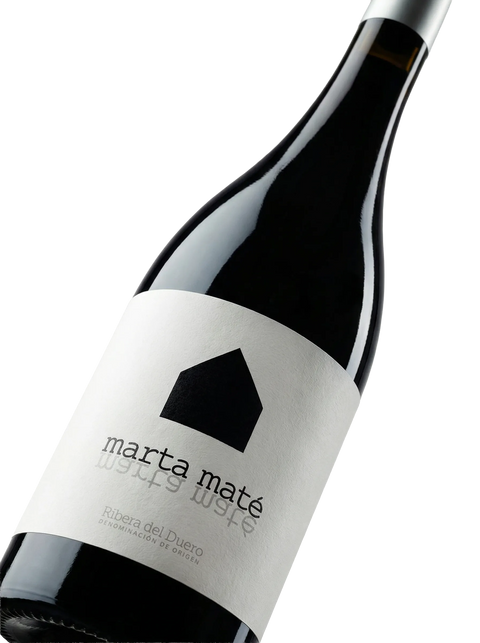 VINO_Marta_Mate_mi_tienda_de_vinos_close_up