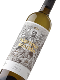 Primer plano de la etiqueta del vino blanco Séptimo Sentido, elaborado con Verdejo, IGP Vino de la Tierra de Castilla.