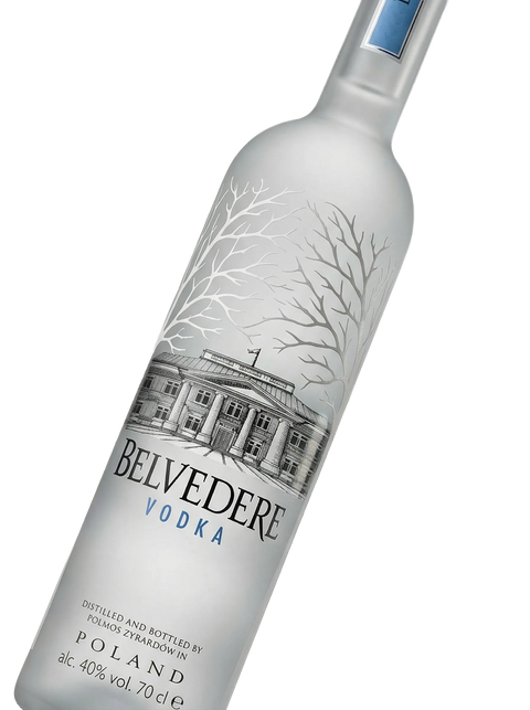 Primer plano de la característica botella esmerilada de Vodka Belvedere.
