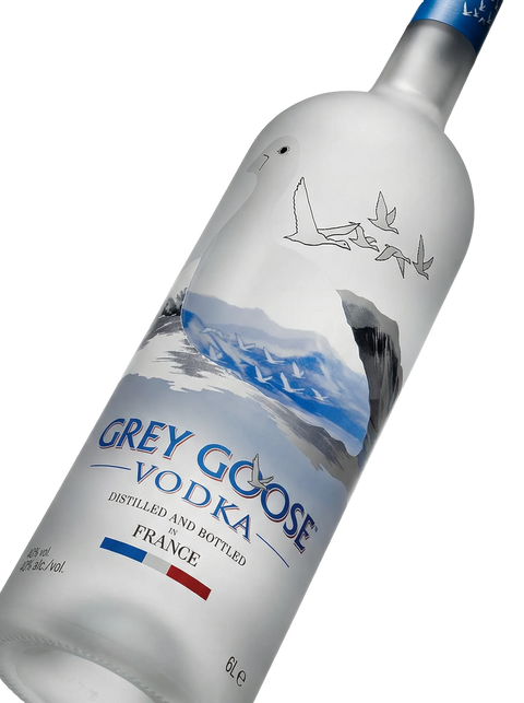 Primer plano del formato gigante Mathusalem (6 Litros) de Vodka Grey Goose.