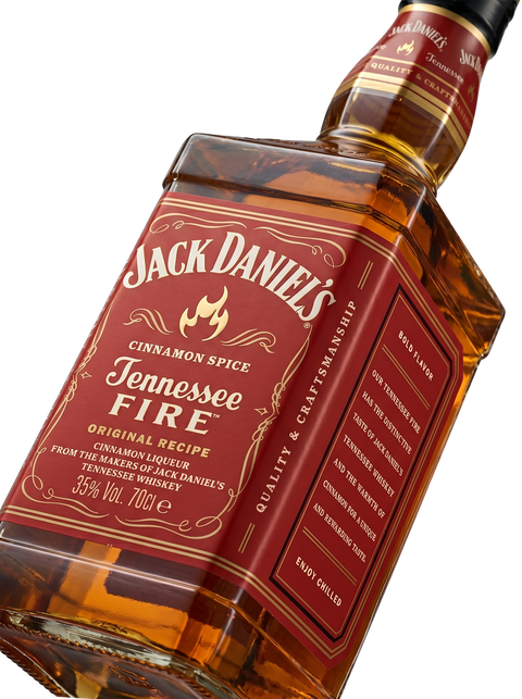 Detalle etiqueta Jack Daniel's Tennessee Fire Cinnamon Spice Licor Canela Tennessee Whiskey USA