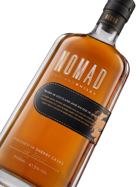 Detalle etiqueta Blended Scotch Whisky Nomad Outland Finished Sherry Casks Jerez Pasas Miel Especias